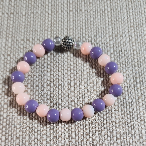 Elegant Pink and Purple Beaded Bracelet - Picture 1 of 3